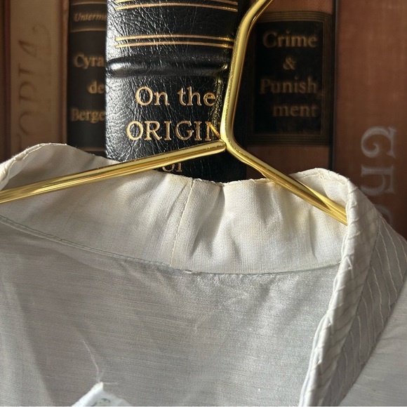 Vintage pale blue blouse with neck tie bow - Picture 10 of 15